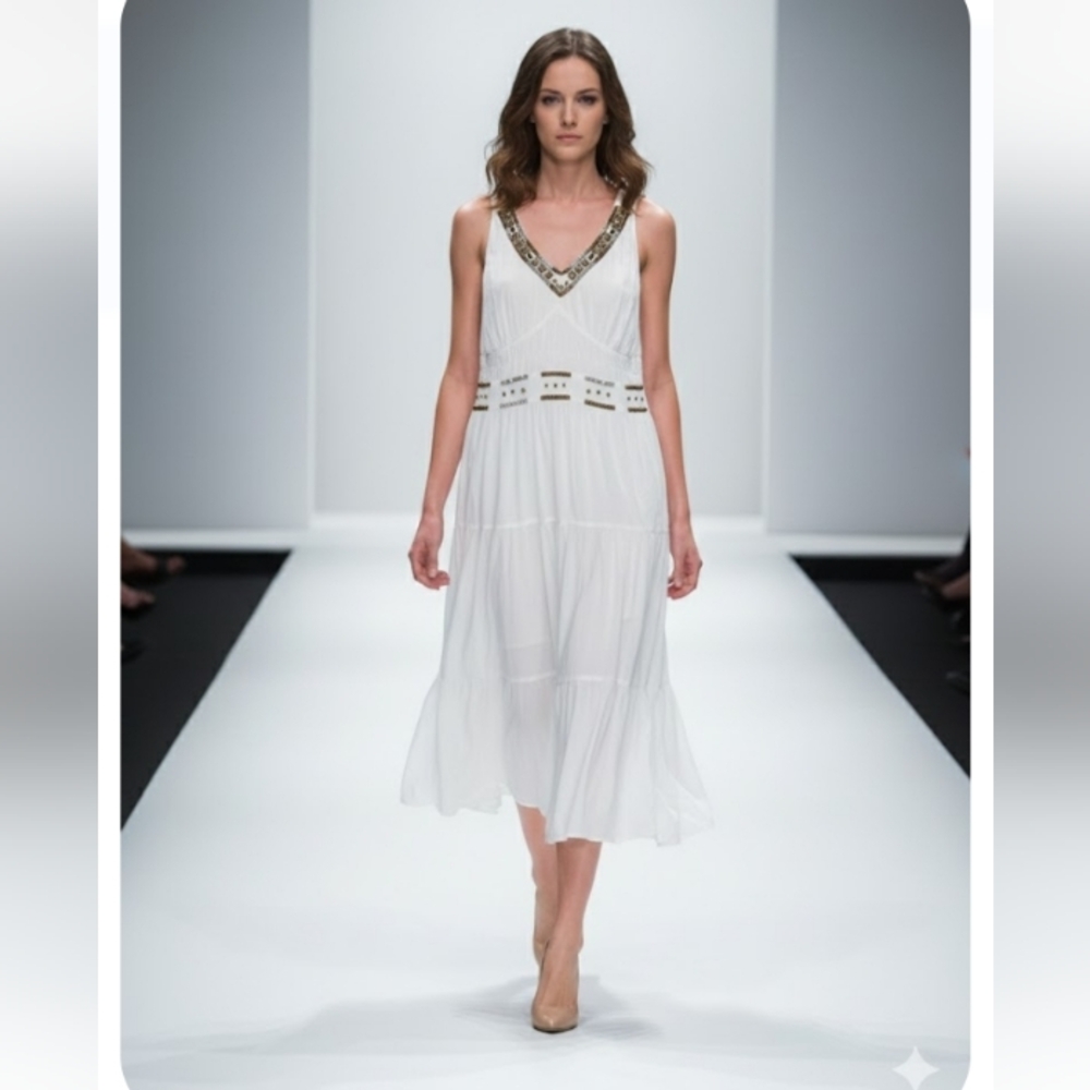 Elegant White Sleeveless Dress